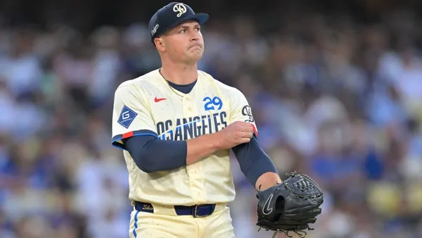 img of 10 years, $500 million?! Who are the top suitors? MLB...