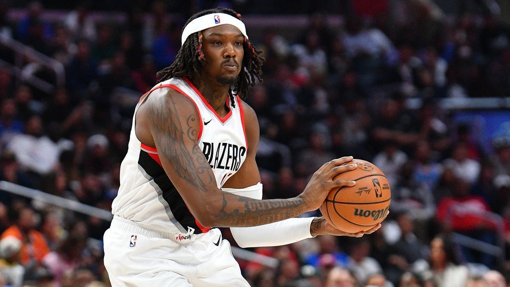 Blazers, Williams reach 3-year, $44M extension