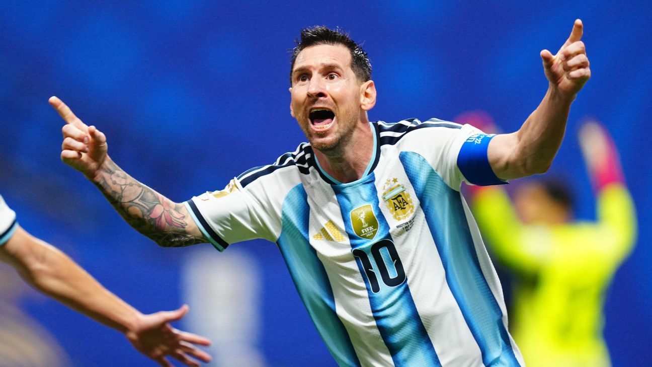Follow live: Colombia, Switzerland in tight battle...