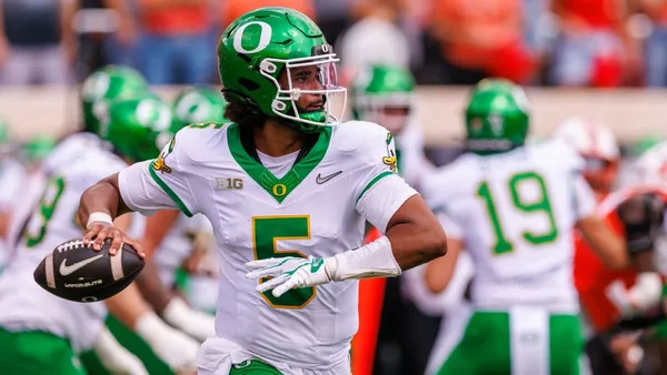 img of Oregon QB Moore ruled out for UCLA game, Raiola to get...