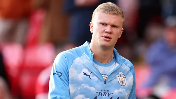 img of Premier League overreactions: Will fan anger wear Man...