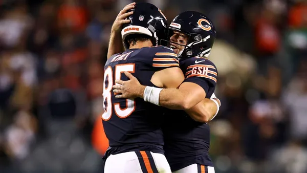 img of QB3 Keenum's 'extraordinary' effort lifts Bears over...