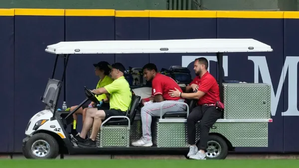 img of Reds put OF Myers on IL, activate reliever Pagan