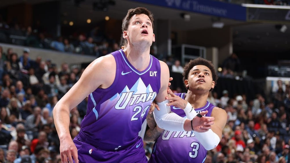 img of Sources: Lakers trade 2 first-rounders for Kessler...