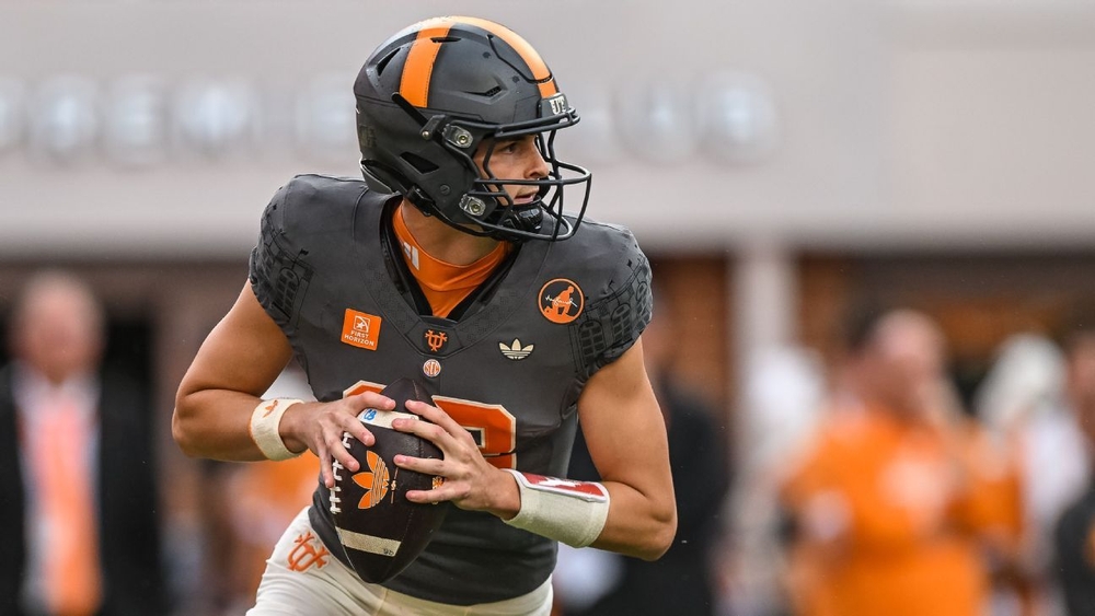 img of Sources: Vols sticking with QB MacIntyre as starter...