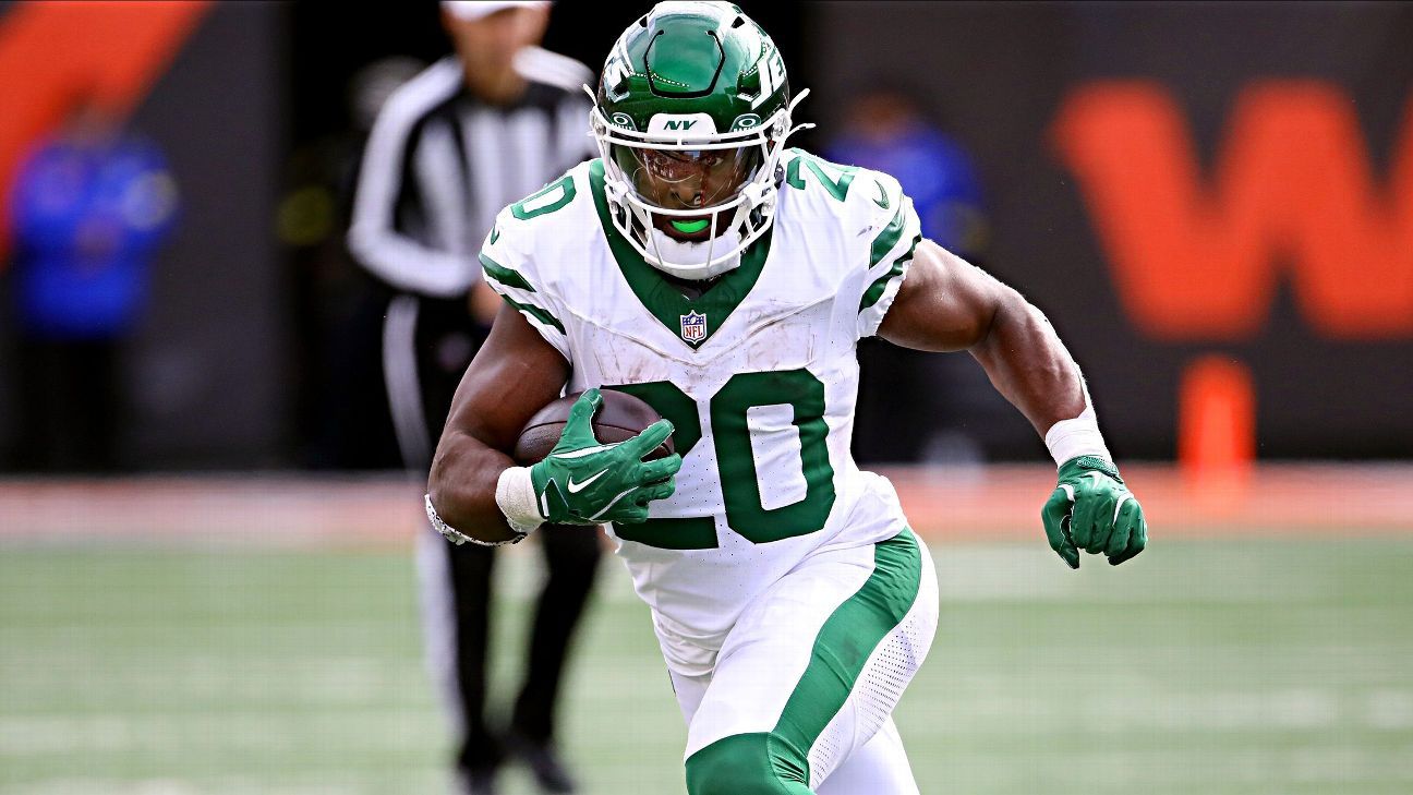 Sputtering Jets offense without RB Hall, WR Mitchell...