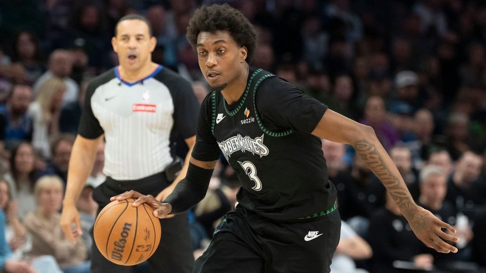 img of Timberwolves agree to 1-year, $40M extension with...