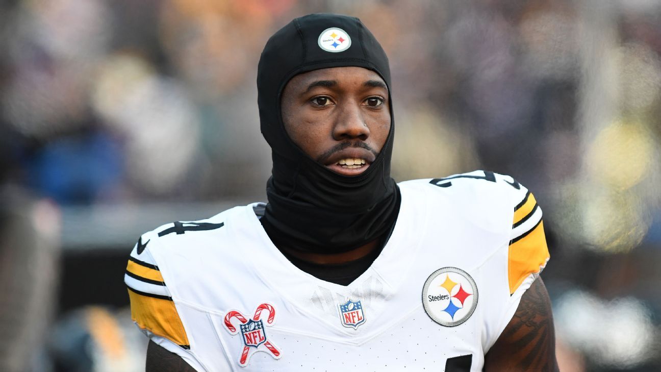 Tracking NFL trades during the season: Cowboys acquire...